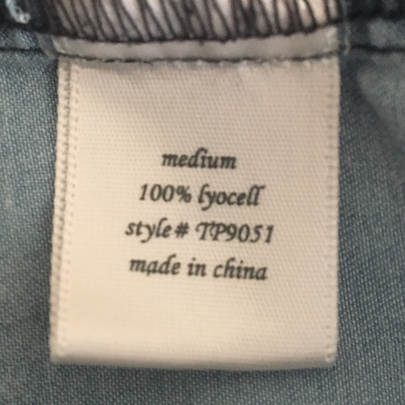 Alta soft chambray top/tab sleeves size M - Picture 4 of 5